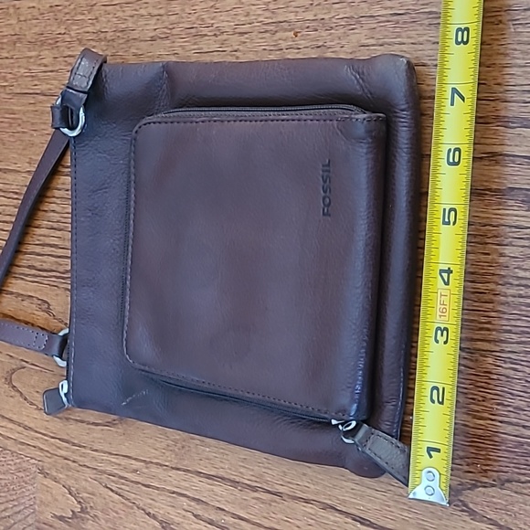 Fossil Dark Brown Leather Crossbody Multi Zipper Pockets Bag - Picture 12 of 15